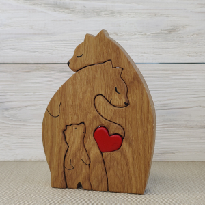 фигурки из дерева для интерьера Новые три медведя с сердечком 13*18*2,5 см Дуб
