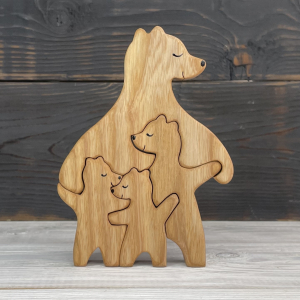 Авторские сувениры ручной работы фигурки мишки - Медведица с тремя медвежатами из ясеня
