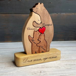 Сувениры из дерева Семья медведей с сердцем и с двумя медвежатами 11*15*2 см